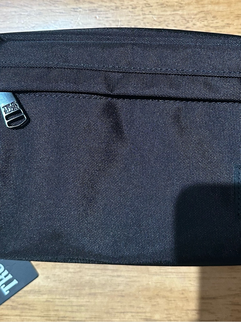 Bag for travel, very nice black color with zipper.